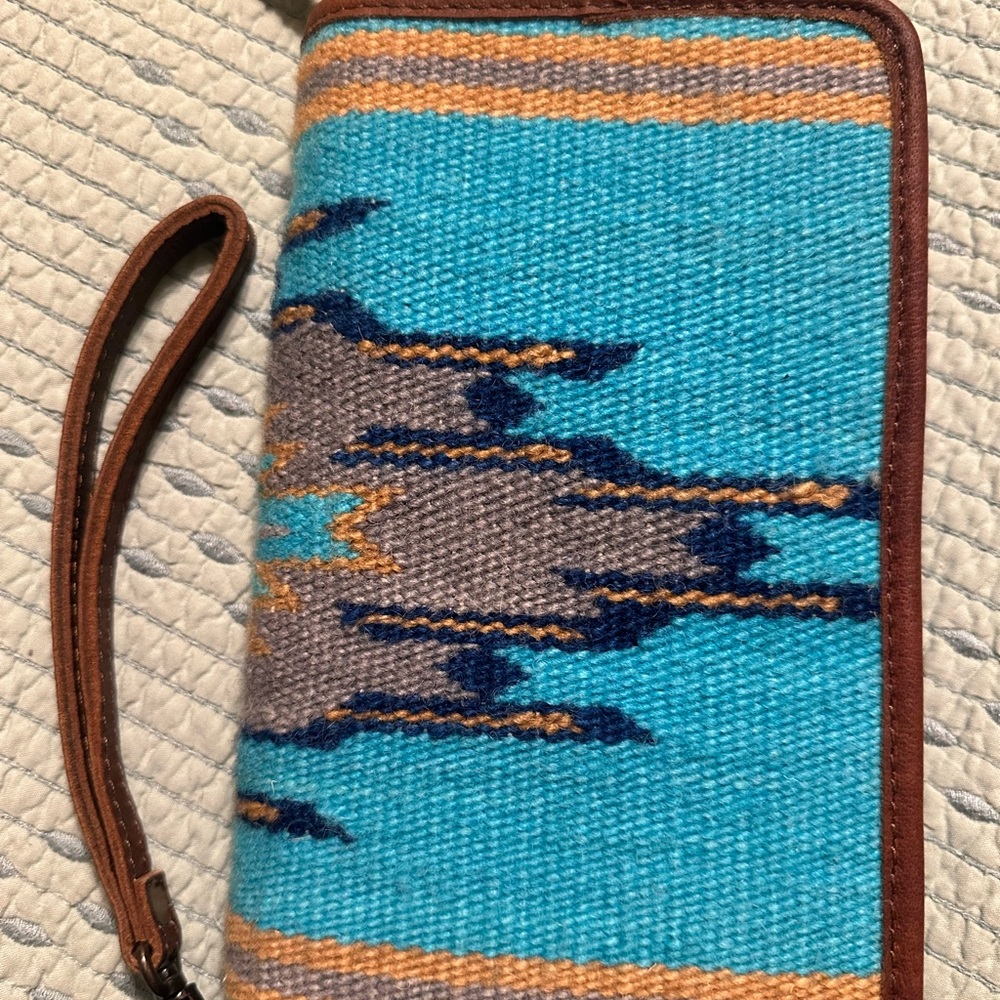 EUC American Darling saddle blanket clutch wristlet/crossbody